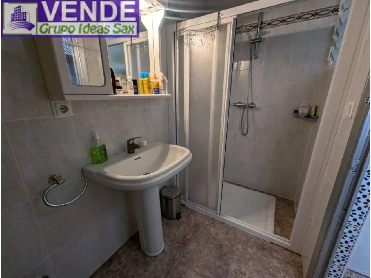 Bathroom of Flat for sale in Sax
