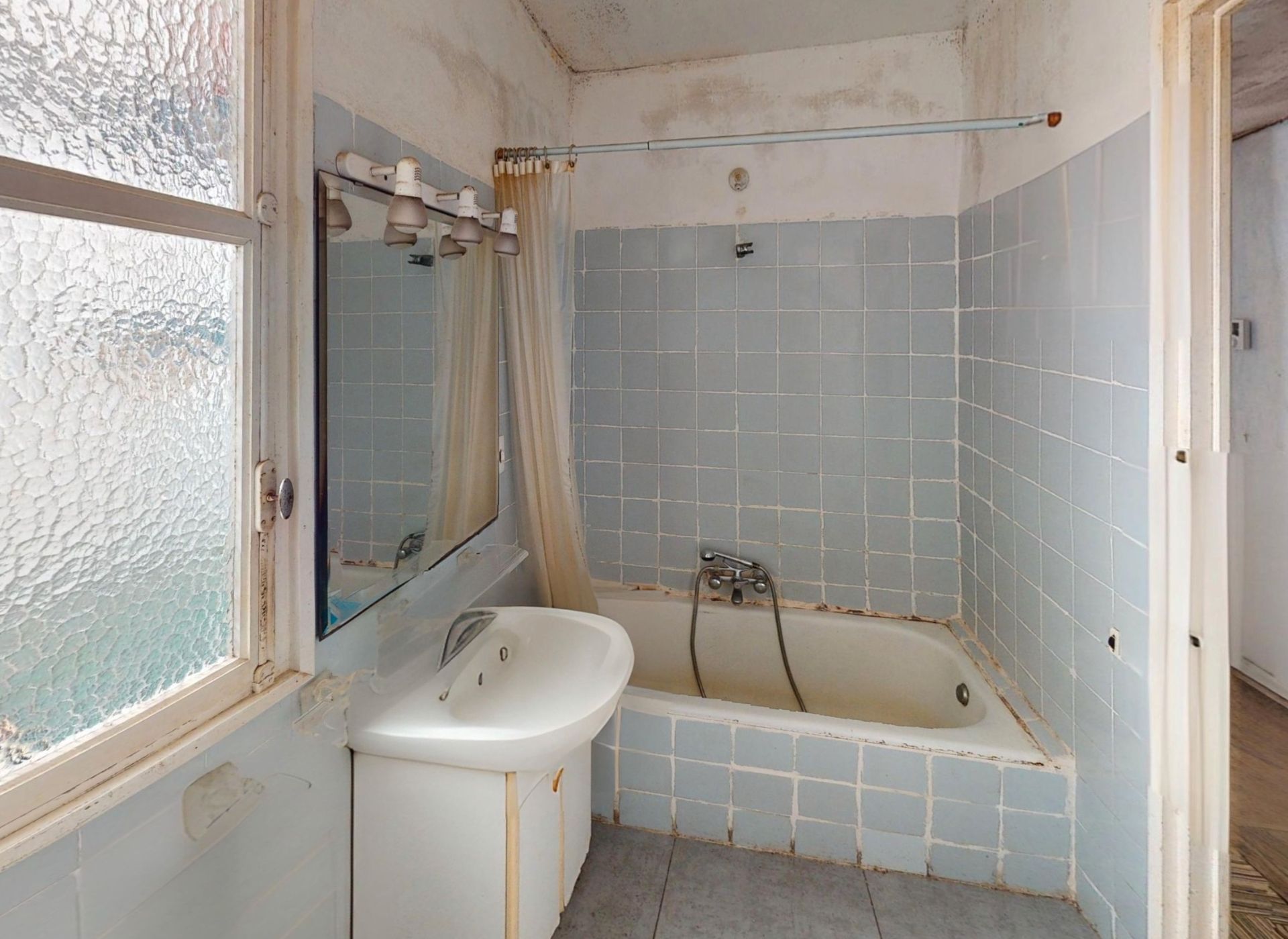 Baño de Piso en venta en Alicante / Alacant con Calefacción, Amueblado y Horno