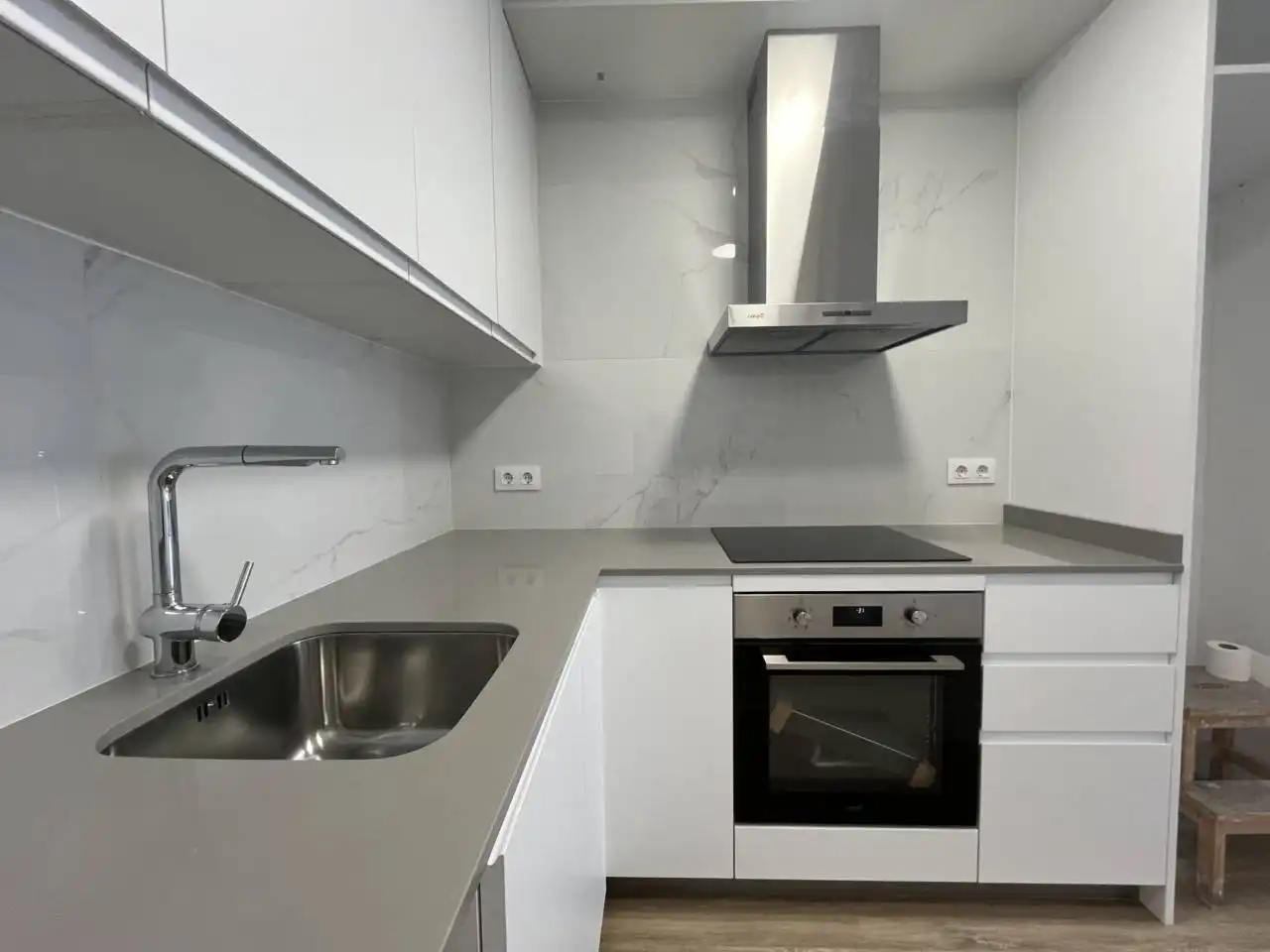 Kitchen of Flat for sale in Girona  with Air Conditioner, Heating and Balcony