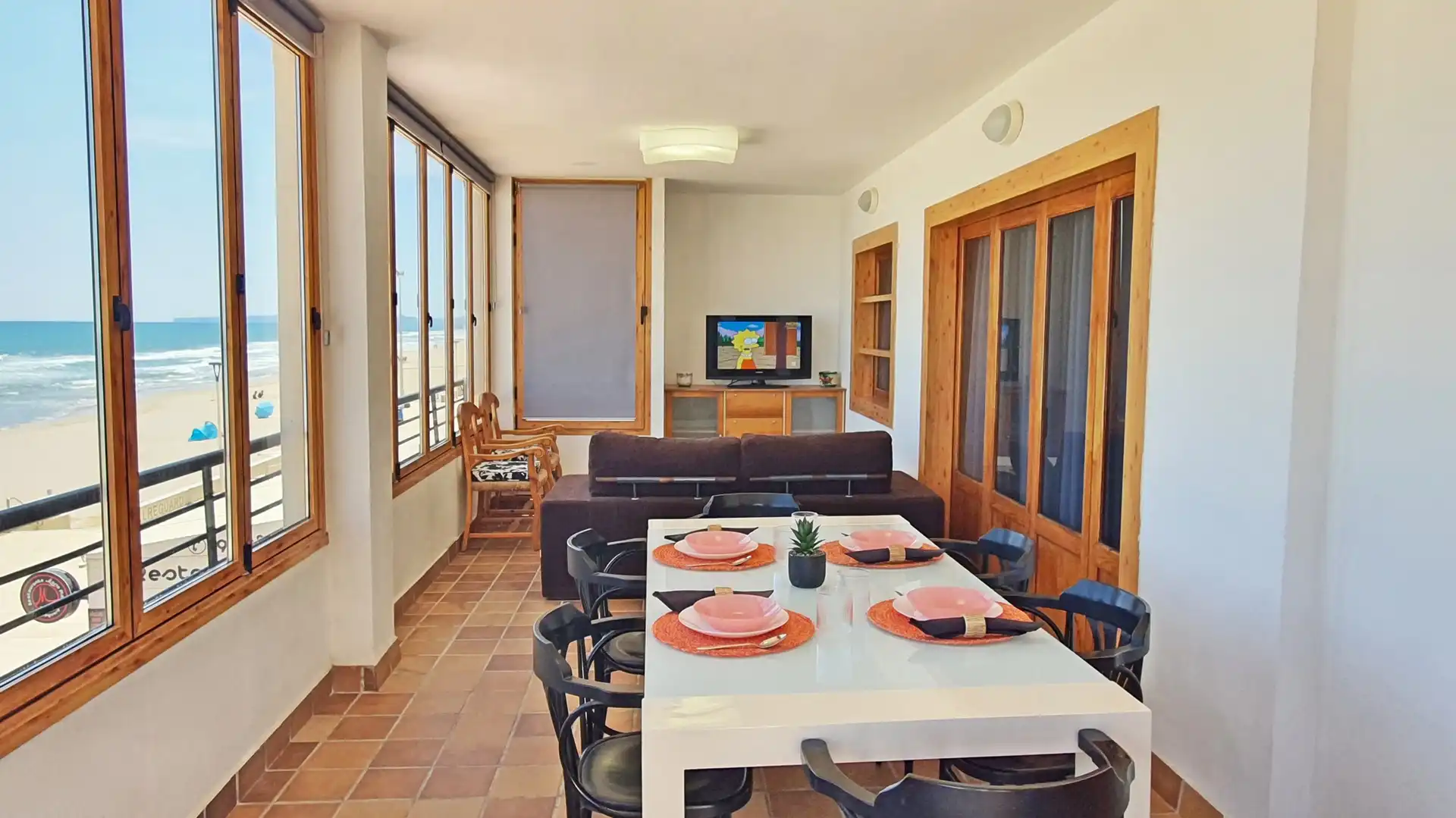 Comedor de Apartamento de alquiler en Miramar con Aire acondicionado, Terraza y Amueblado