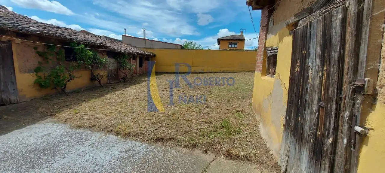 Casa o chalet en venta en San Millán de los Caballeros con Jardín privado