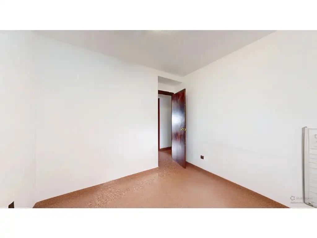 Habitación de Piso en venta en Valencia con Aire acondicionado y TV