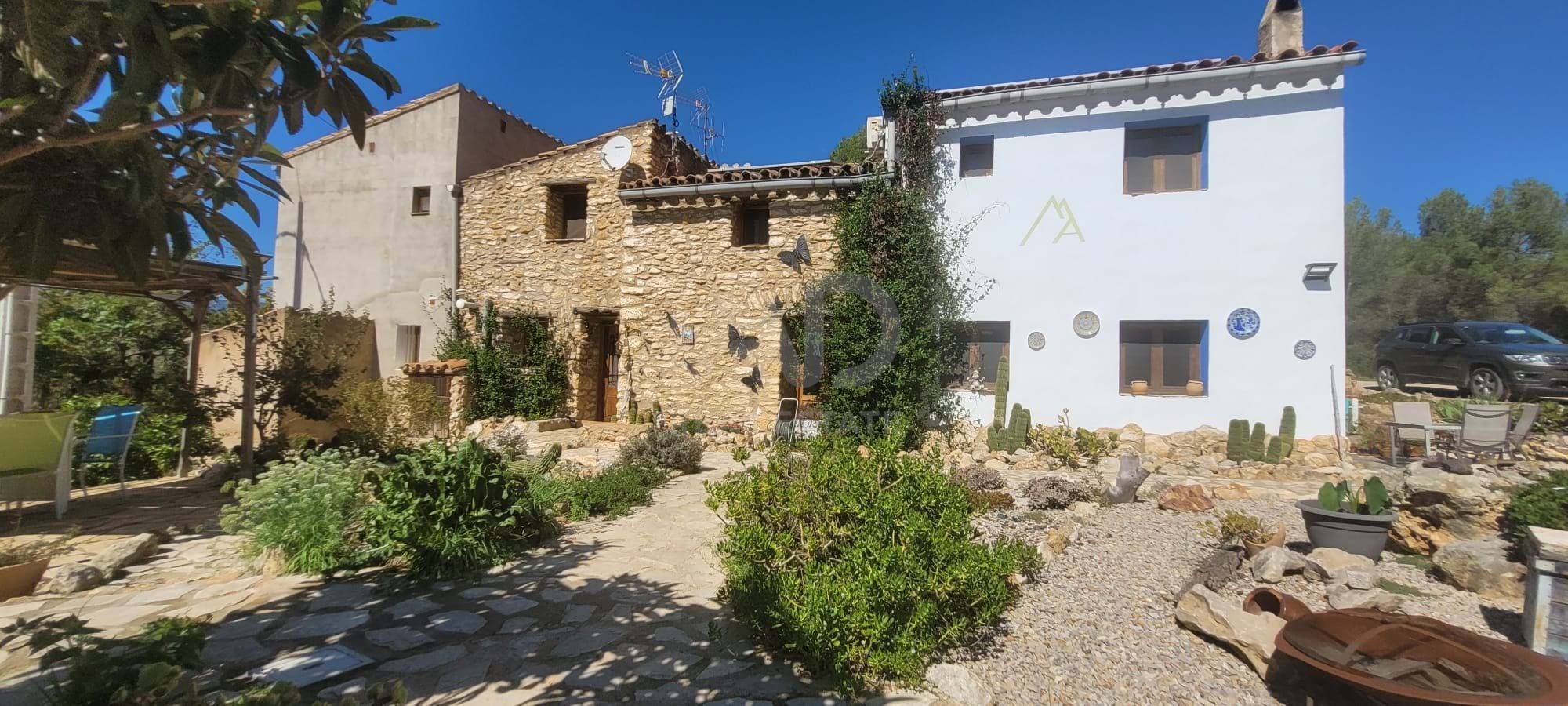 Exterior view of House or chalet for sale in Atzeneta del Maestrat  with Air Conditioner, Heating and Terrace