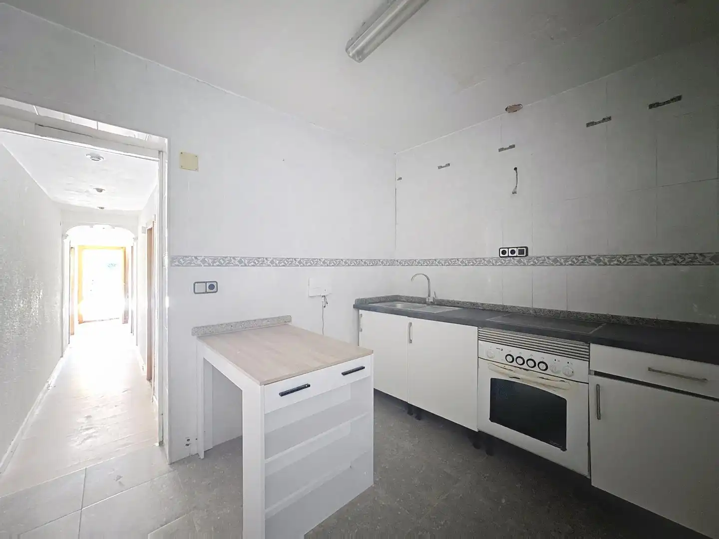 Cocina de Finca rústica en venta en Cuarte de Huerva