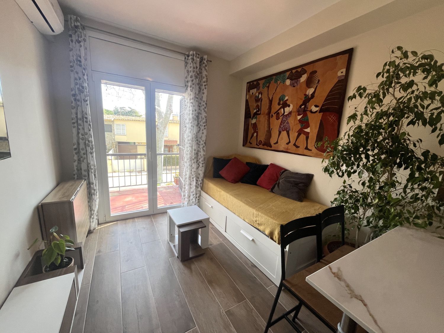 Dormitori de Apartament de lloguer en Castell-Platja d'Aro amb Aire condicionat, Calefacció i Terrassa
