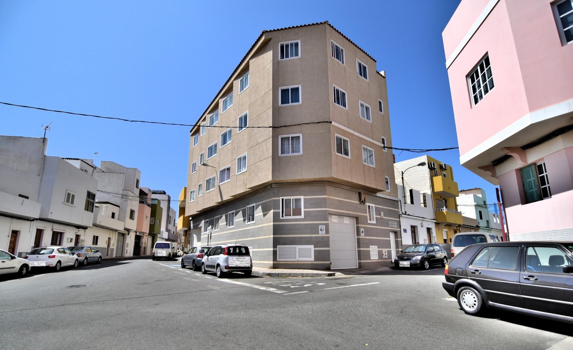 Vista exterior de Edifici en venda en Santa Lucía de Tirajana