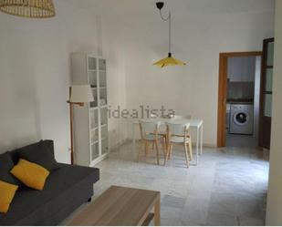 Living room of Flat to rent in  Sevilla Capital  with Air Conditioner and Furnished