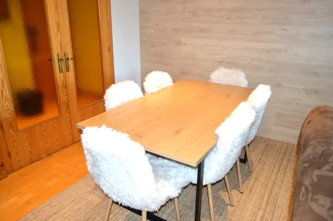 Comedor de Apartamento de alquiler en Alp con Calefacción, Parquet y Terraza
