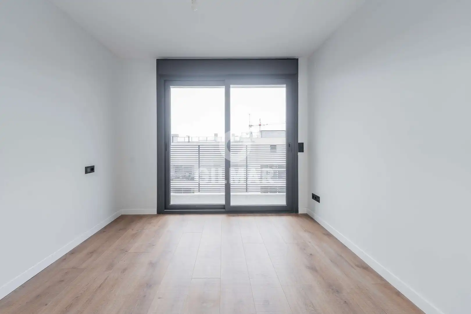 Ático en venta en Madrid con Calefacción, Trastero y Balcón