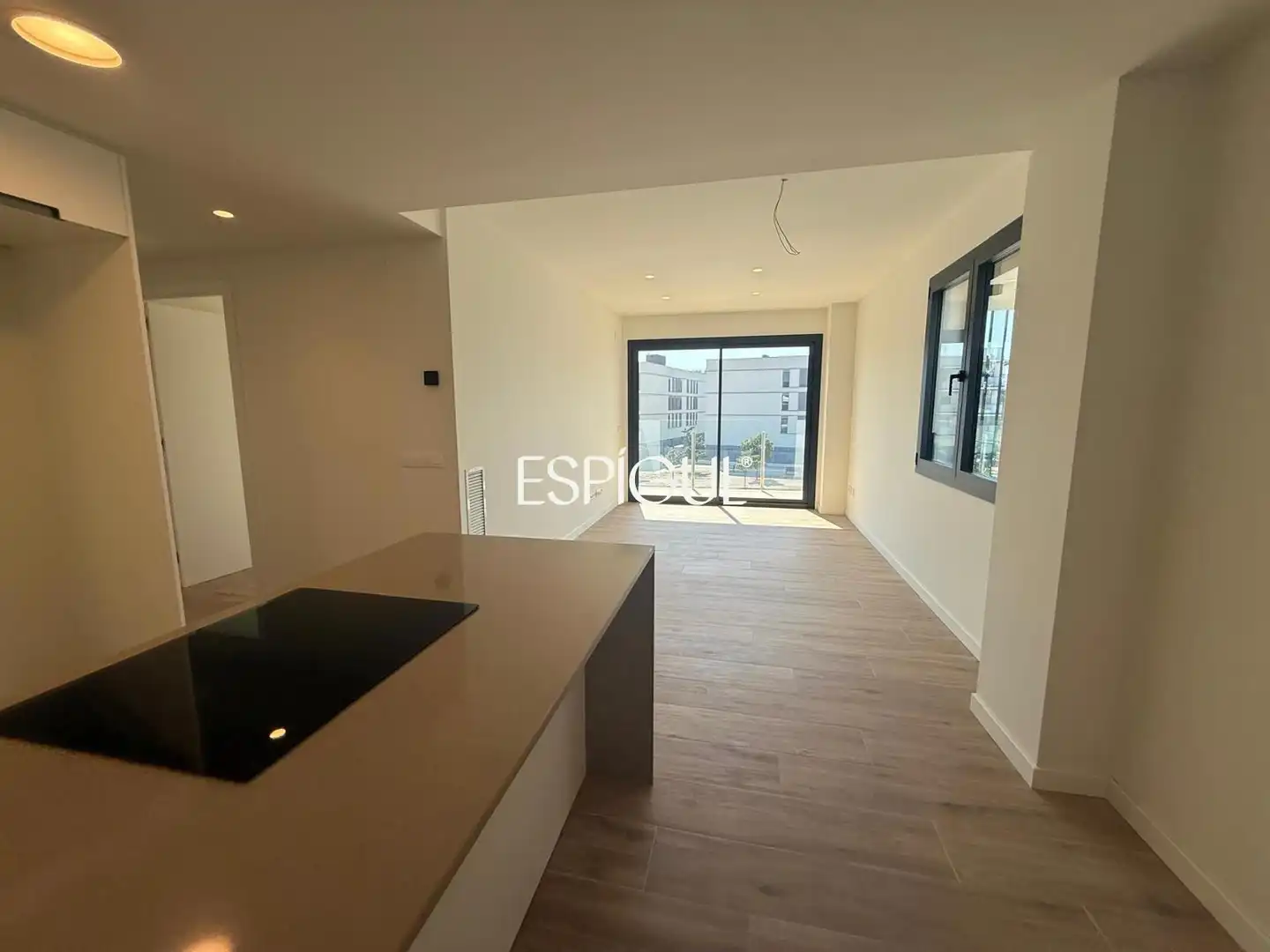 Schlafzimmer von Wohnung zur Miete in Girona mit Heizung, Terrasse und Abstellraum