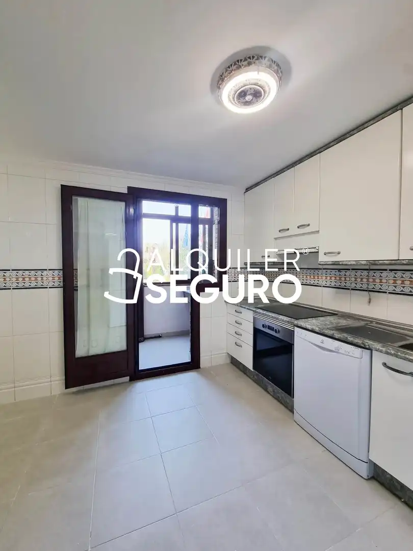Kitchen of Flat for rent in Las Rozas de Madrid  with Heating, Terrace and Storage room