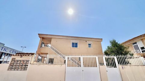 Foto 3 de Casa o chalet en venta en Calle Calle Pablo Mercader Torregrosa, Parque Acuático - Sector 25, Torrevieja