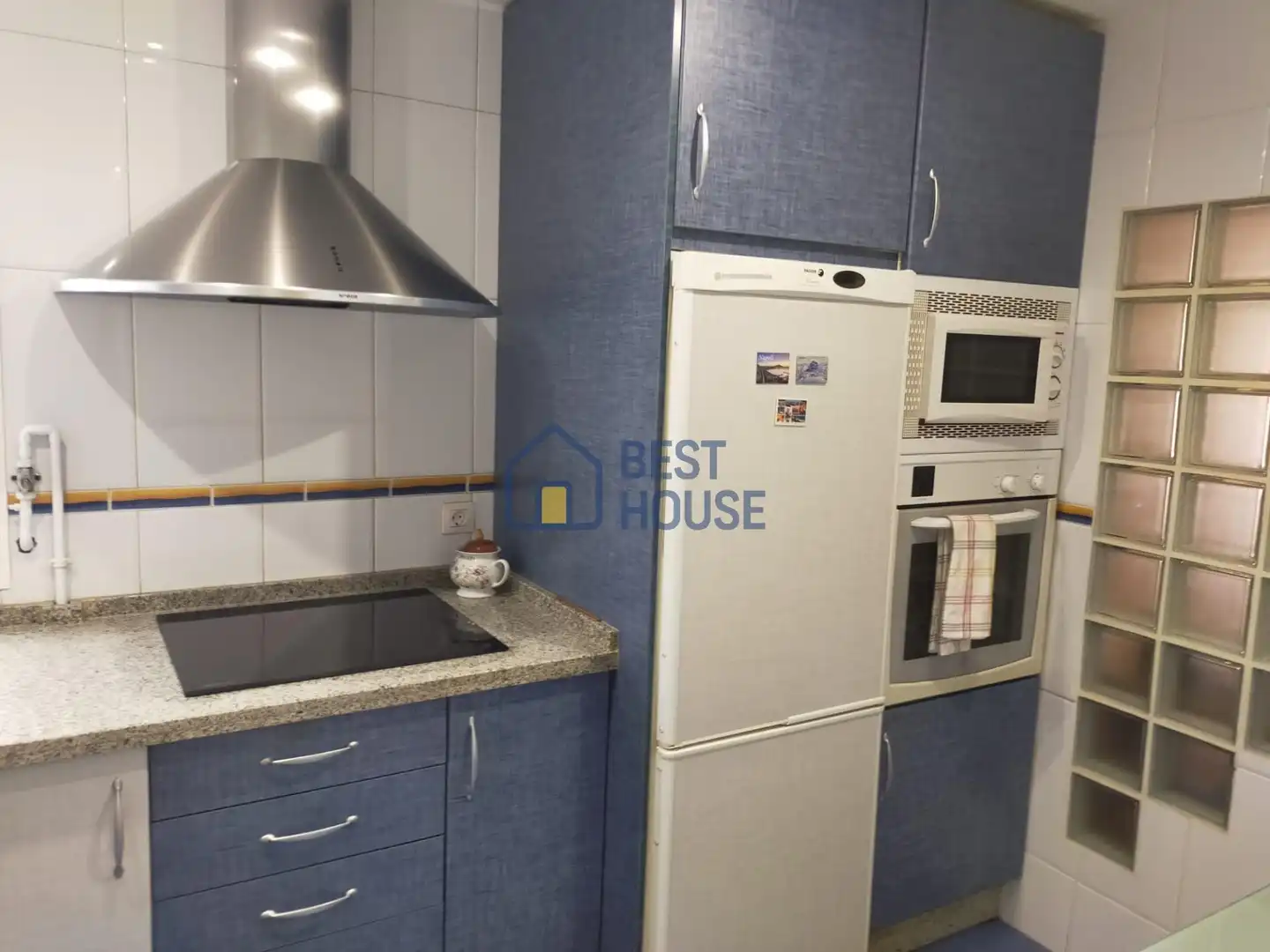 Cocina de Piso en venta en León Capital  con Calefacción, Terraza y Trastero