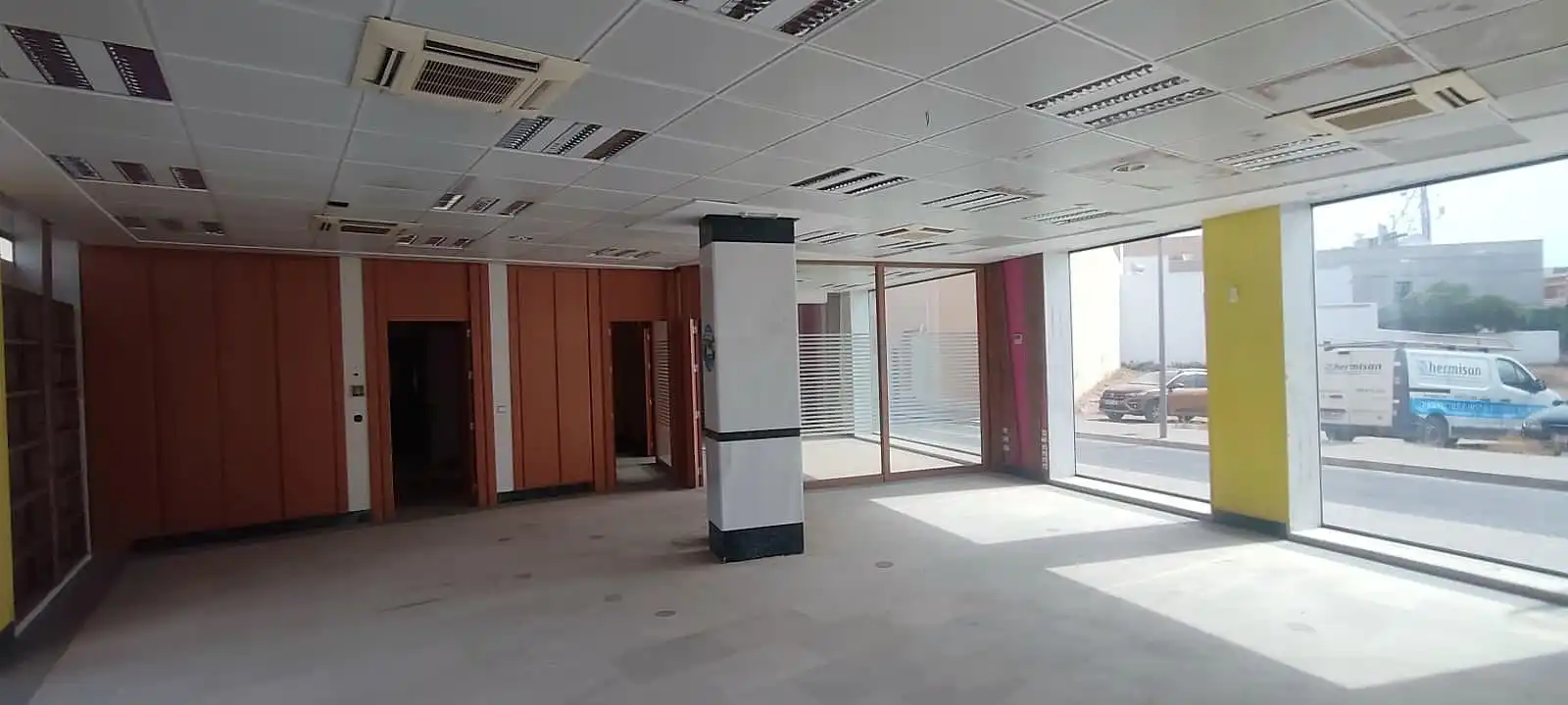 Business premises for sale in Calle SANTANDER (R), imagen 12