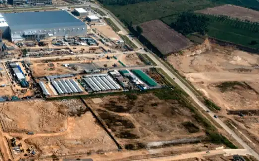 Vista exterior de Terreny industrial en venda en Rubí