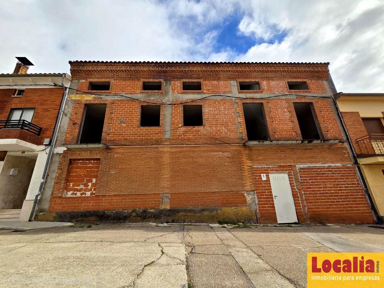 Vista exterior de Edifici en venda en Portillo