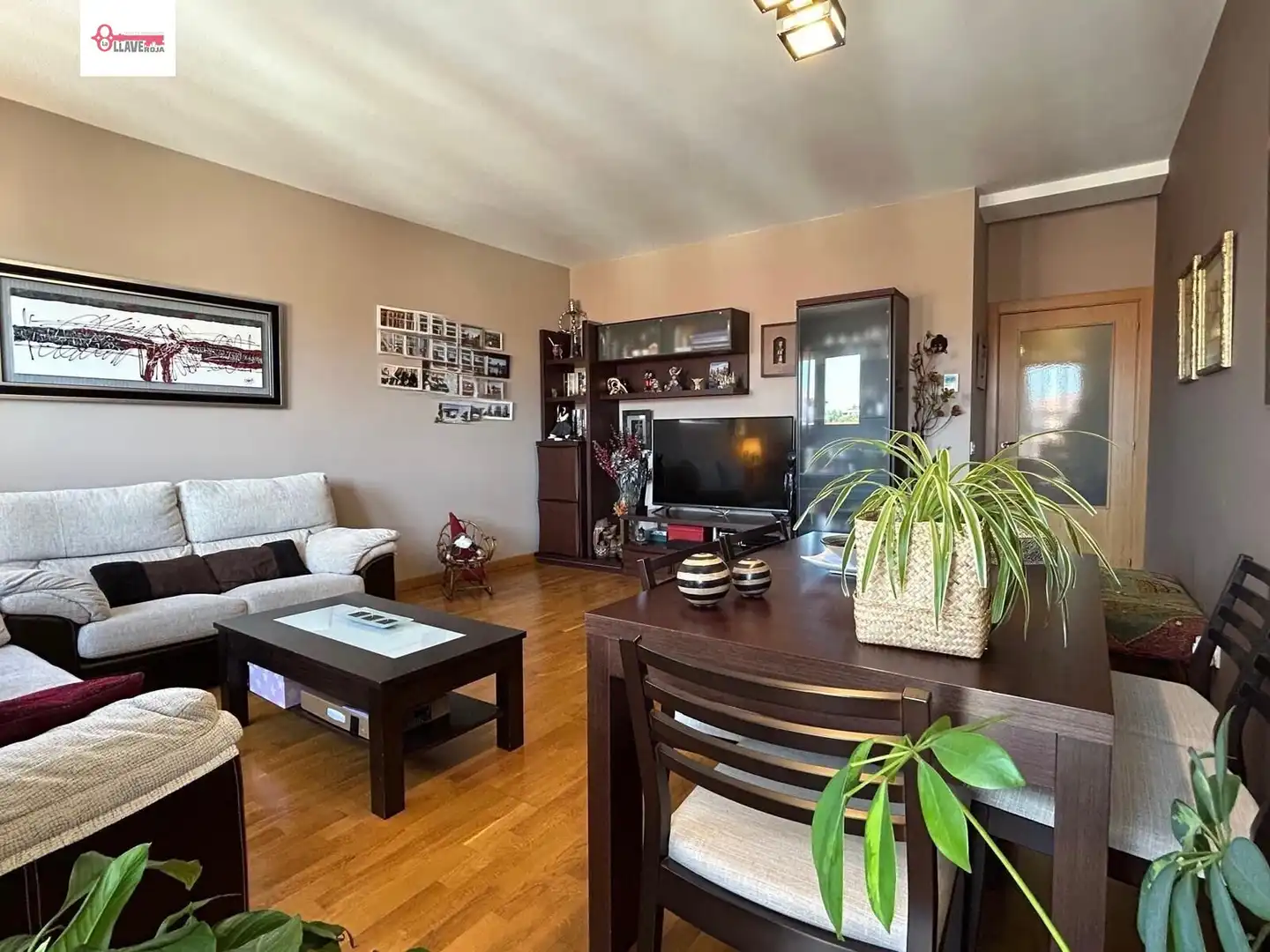 Wohnzimmer von Wohnung zum Verkauf in Burgos mit Heizung, Parkett und Abstellraum