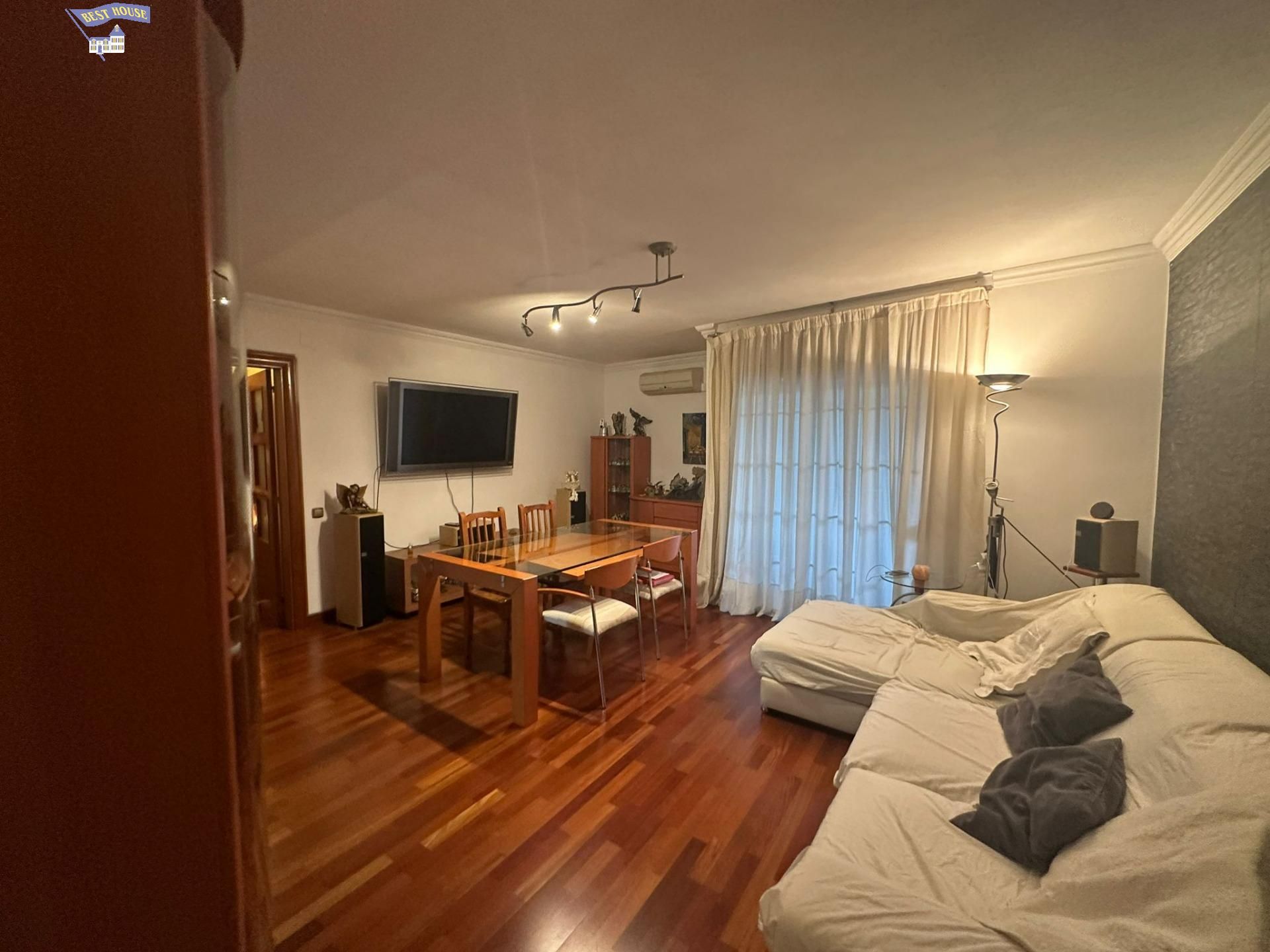 Sala de estar de Piso en venta en Ripollet con Aire acondicionado, Terraza y Balcón