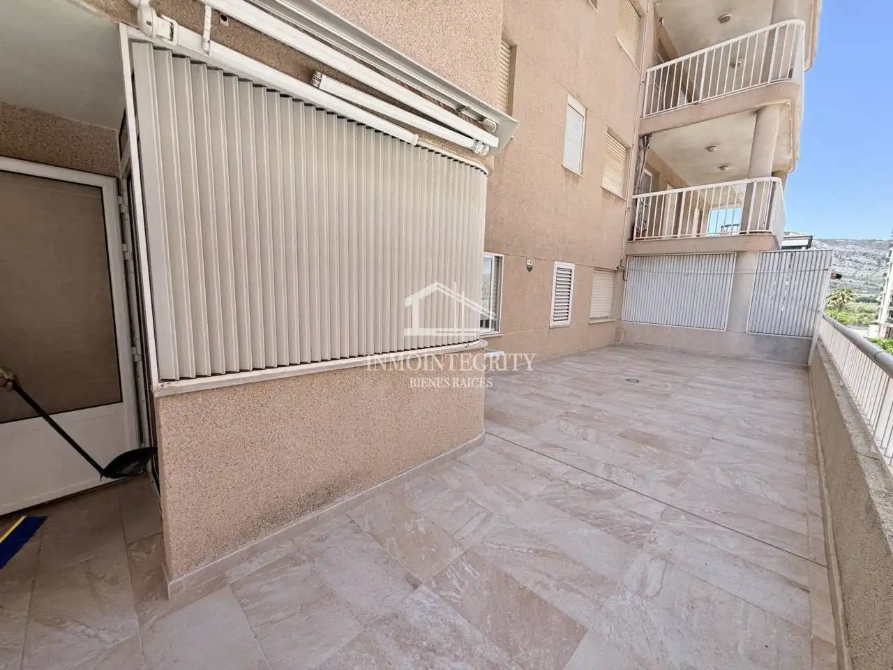 Terrassa de Apartament en venda en Oropesa del Mar / Orpesa amb Terrassa, Traster i Moblat