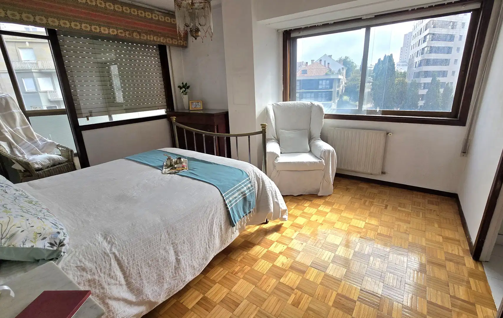 Schlafzimmer von Wohnung zum Verkauf in Vigo  mit Heizung, Parkett und Abstellraum