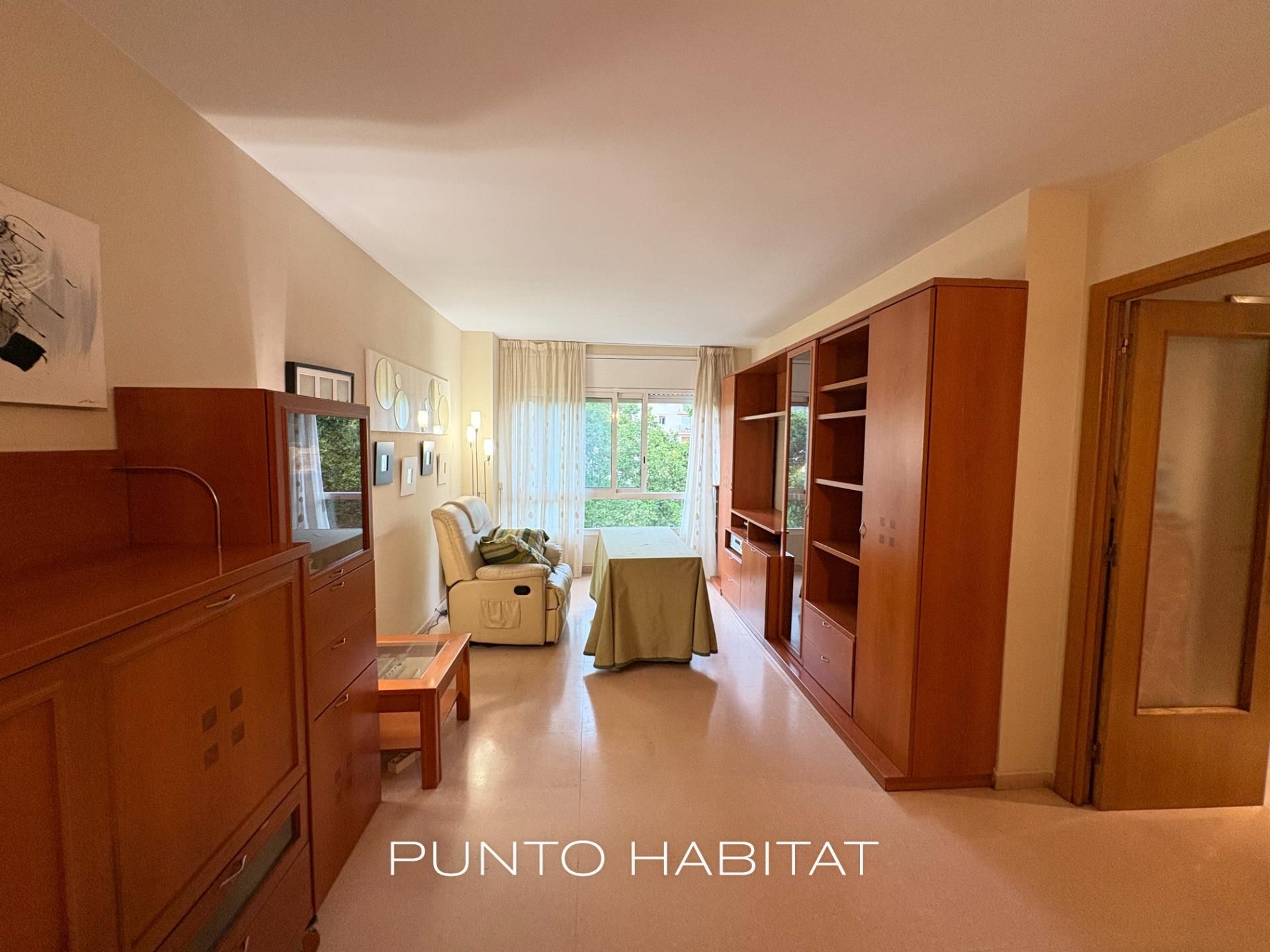 Flat for sale in  Barcelona Capital  with Air Conditioner, Heating and Community pool