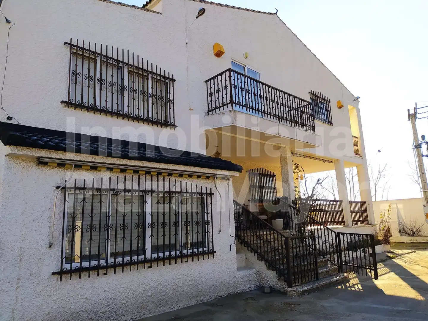 Casa amb piscina en venda a Villares de la Reina