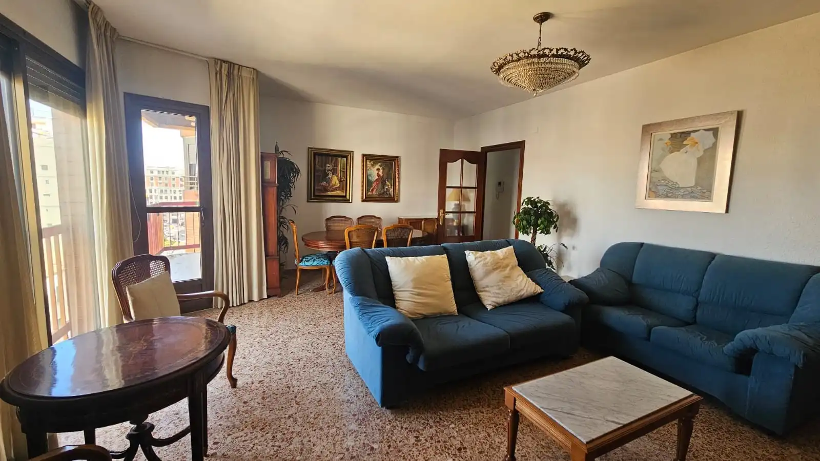 Living room of Flat for sale in Valencia  with Air Conditioner, Heating and Balcony