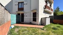 Vista exterior de Pis en venda en Montmeló amb Jardí privat