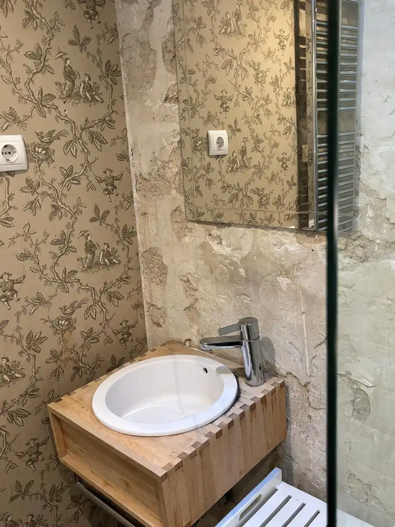 Baño de Estudio de alquiler en Madrid con Aire acondicionado, Calefacción y Amueblado