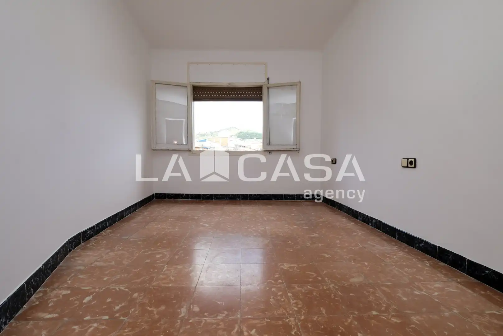 Piso en venta en Barcelona con Balcón