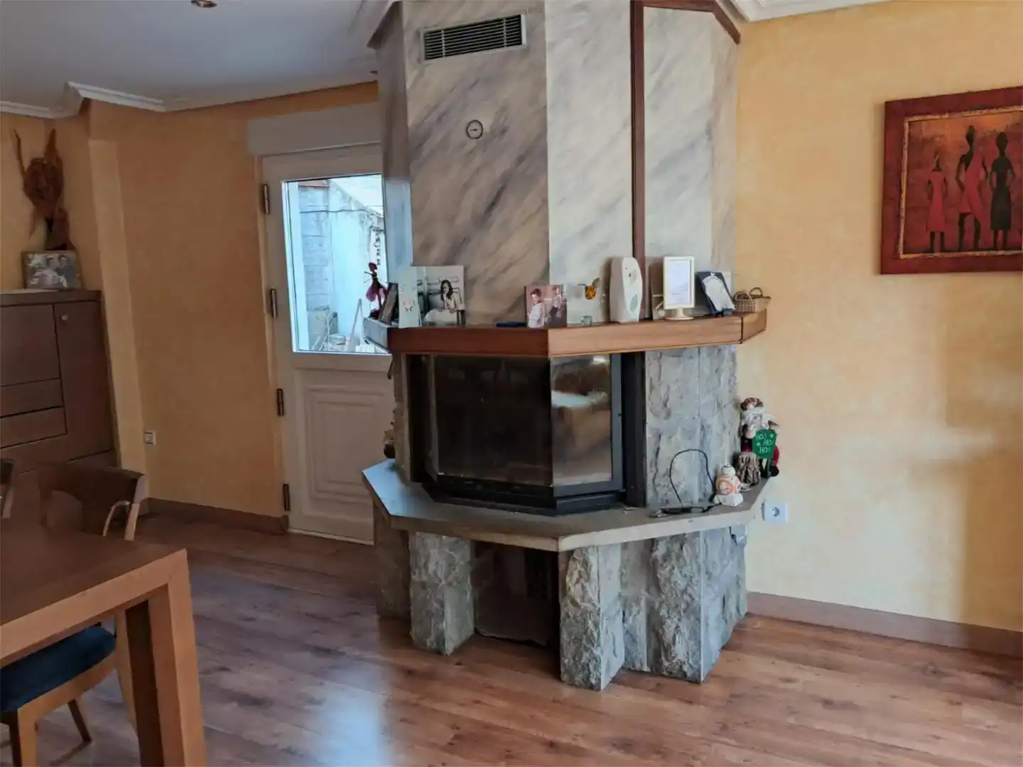 Sala d'estar de Casa o xalet en venda en Guardo amb Balcó