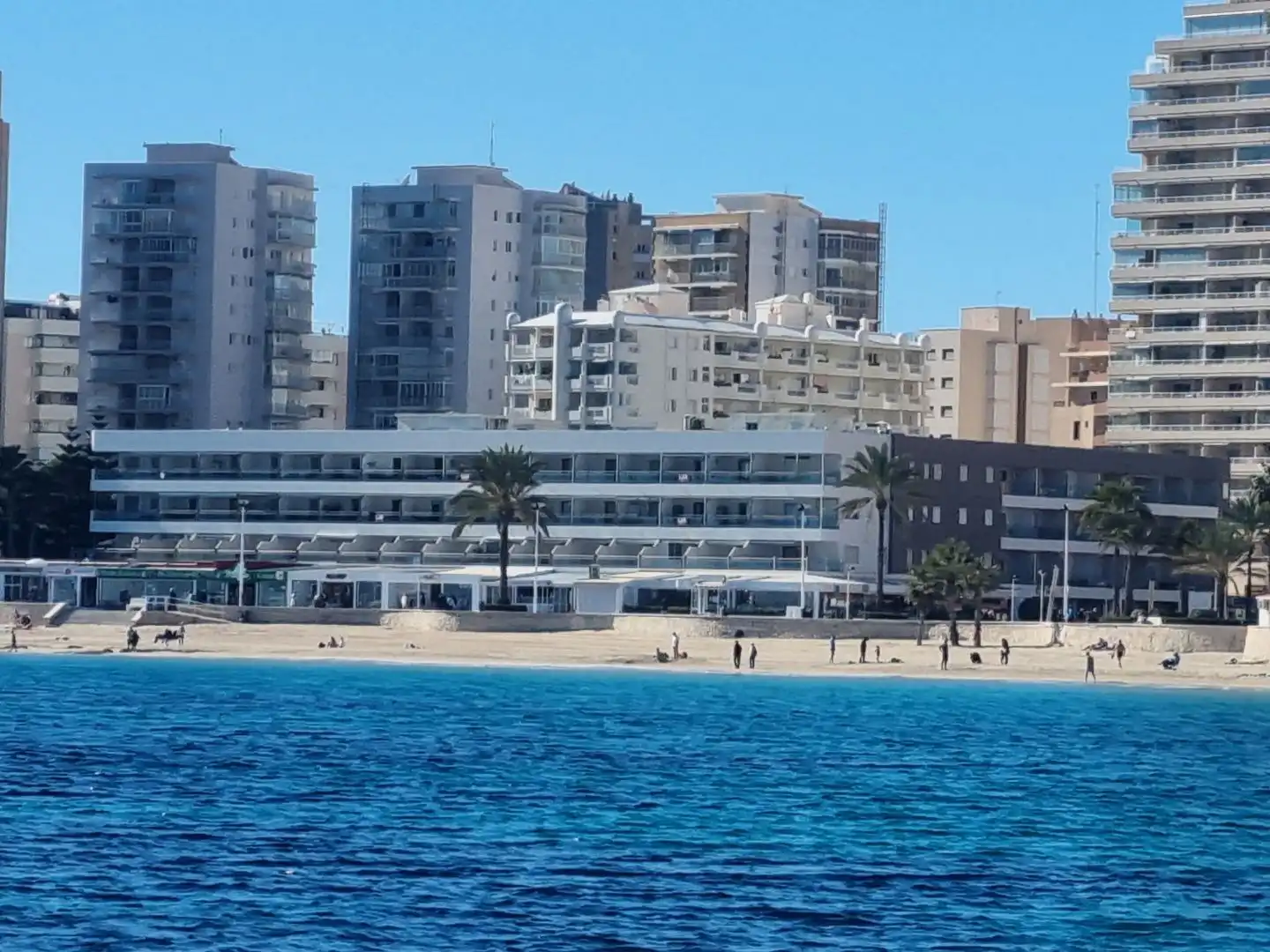 Apartment with pool to rent in Calle Gibraltar 8, imagen 2