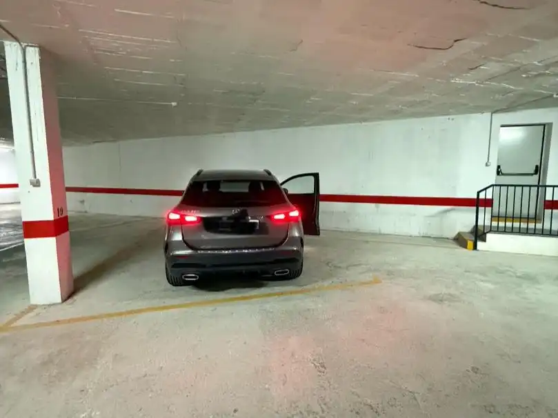Parking de Garaje en venta en Benidorm con Alarma