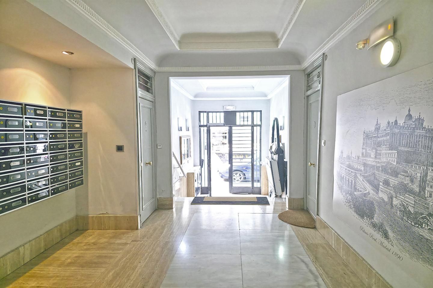 Study for sale in  Madrid Capital  with Air Conditioner and Balcony