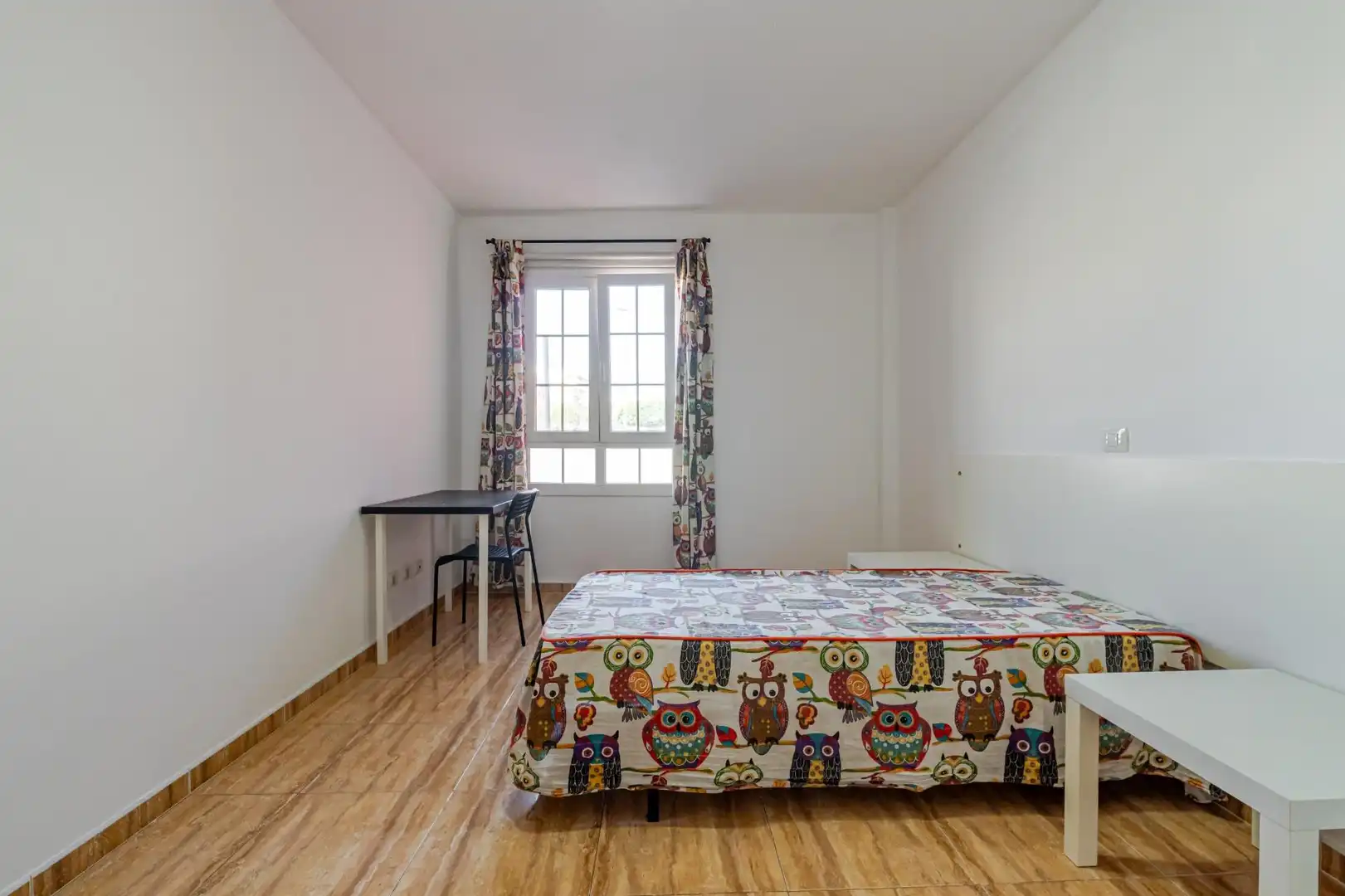 Habitación de Piso en venta en Ingenio con Amueblado