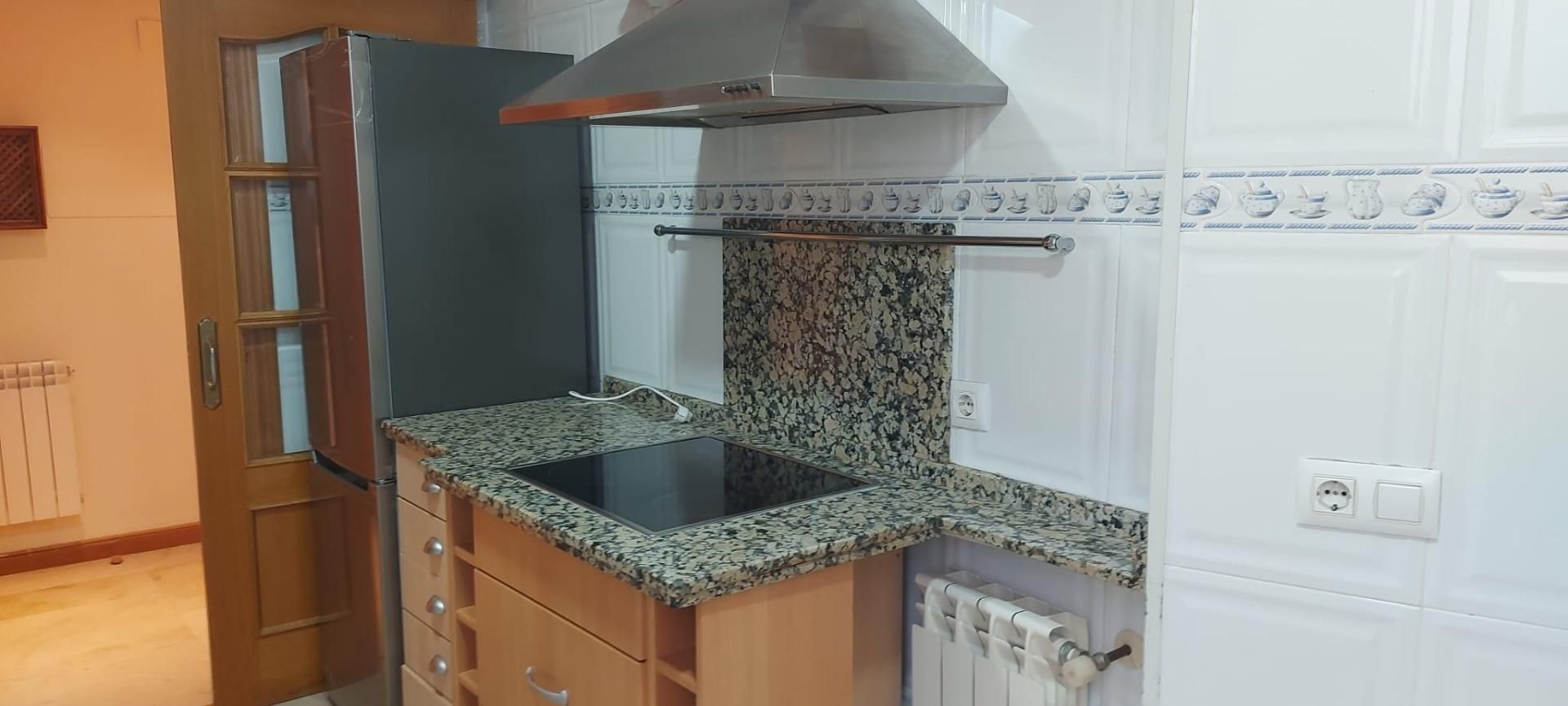 Kitchen of Flat to rent in Badajoz Capital  with Air Conditioner and Heating