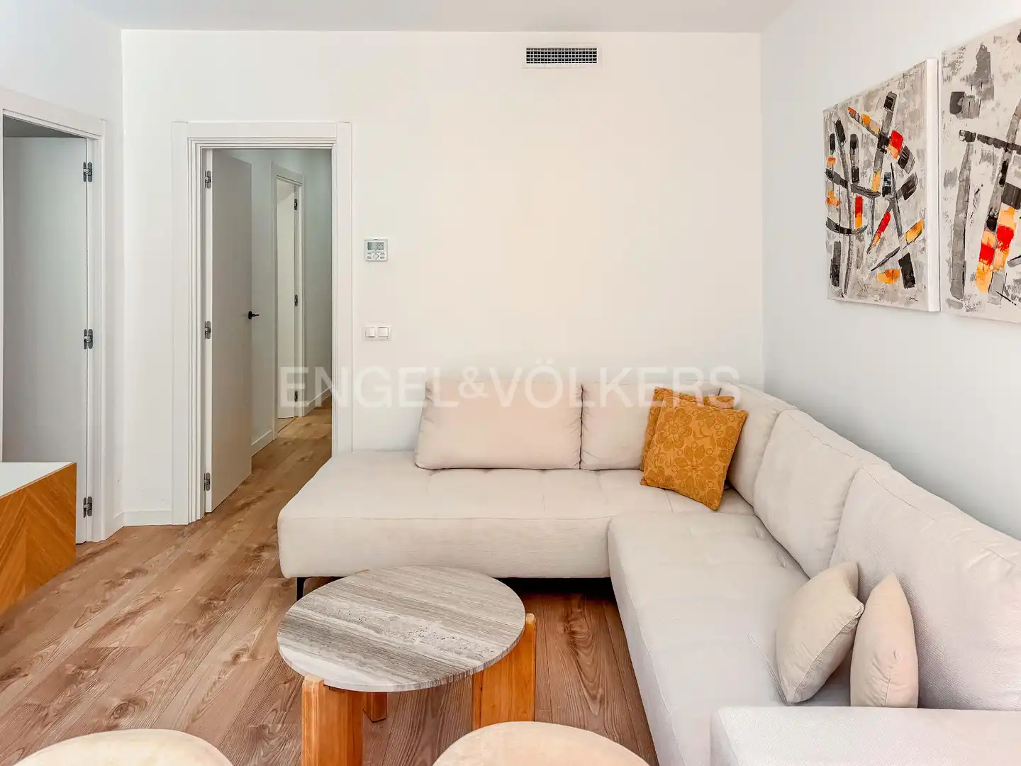 Sala d'estar de Pis de lloguer en Barcelona amb Aire condicionat, Calefacció i Parquet