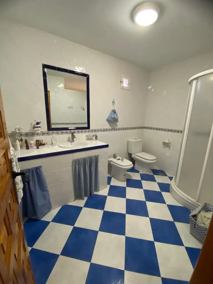 Bathroom of Houses for sale in Huete  with Heating, Furnished and Balcony