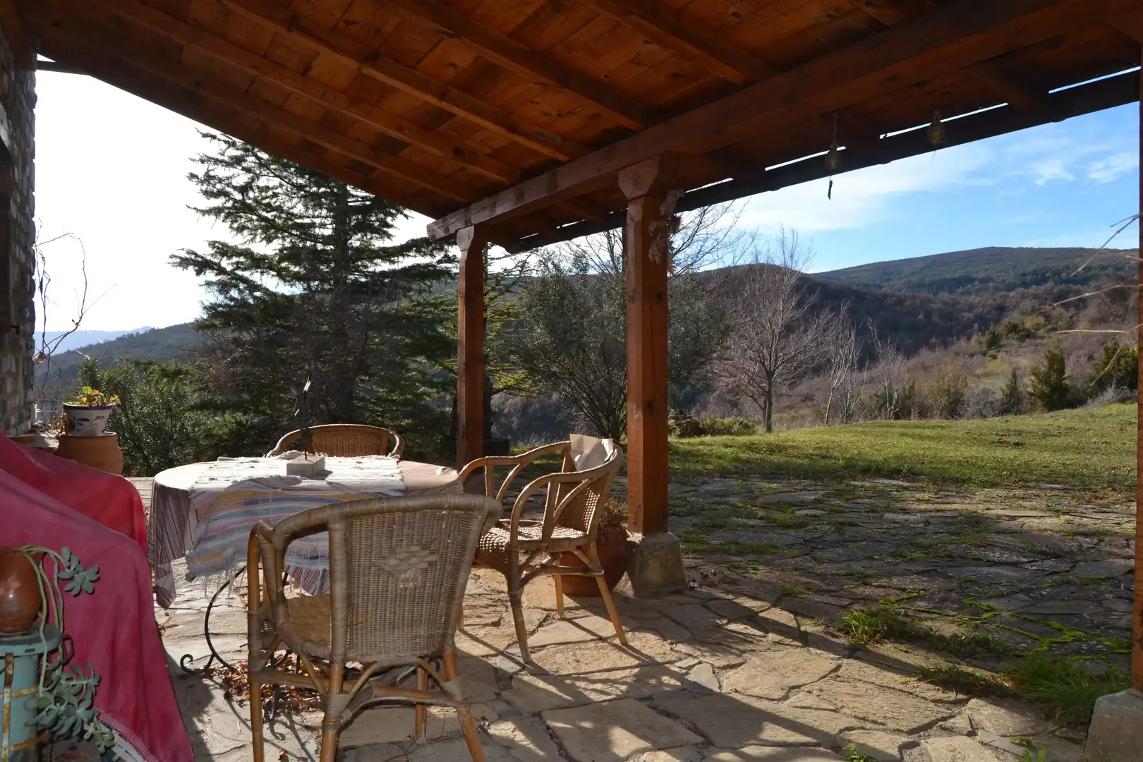 Terrasse von Haus oder Chalet zum Verkauf in Aisa mit Heizung und Privatgarten