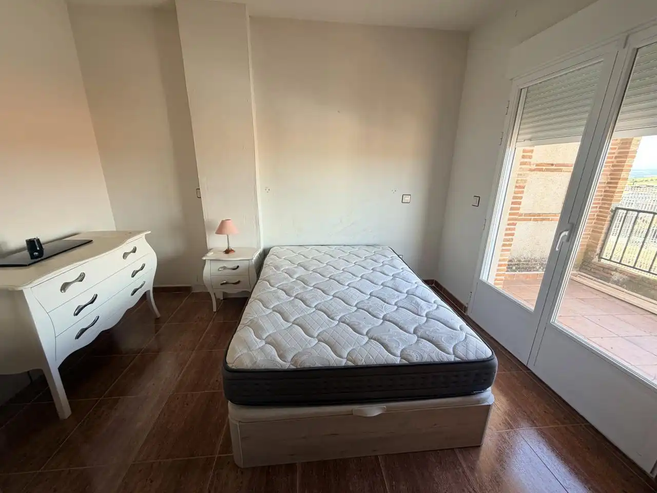 Habitación de Casa adosada en venta en El Carpio de Tajo con Aire acondicionado, Terraza y Piscina