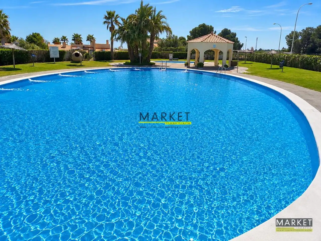 Swimming pool of Detached homes for sale in Santa Pola  with Air Conditioner, Private garden and Parquet flooring