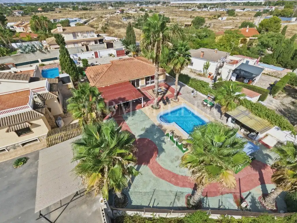 Exterior view of Houses for sale in La Huerta  