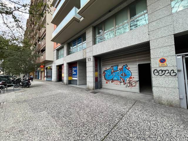 Local comercial en Venta en Avenida ALIERTA, CESAREO en La Granja