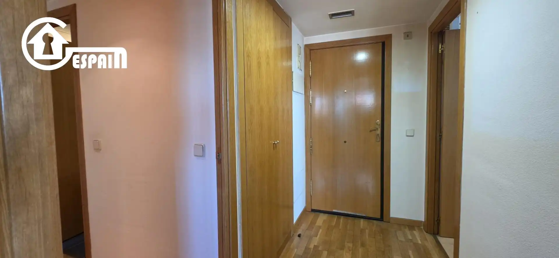 Wohnung zum Verkauf in Madrid mit Klimaanlage, Heizung und Privatgarten