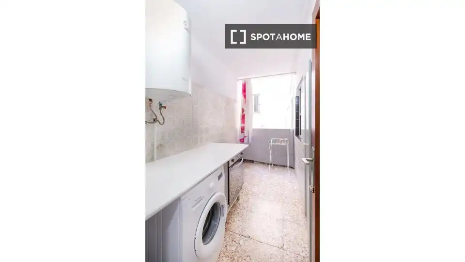 Küche von Wohnung zur untervermieten in Elche / Elx mit Klimaanlage, Heizung und Möbliert