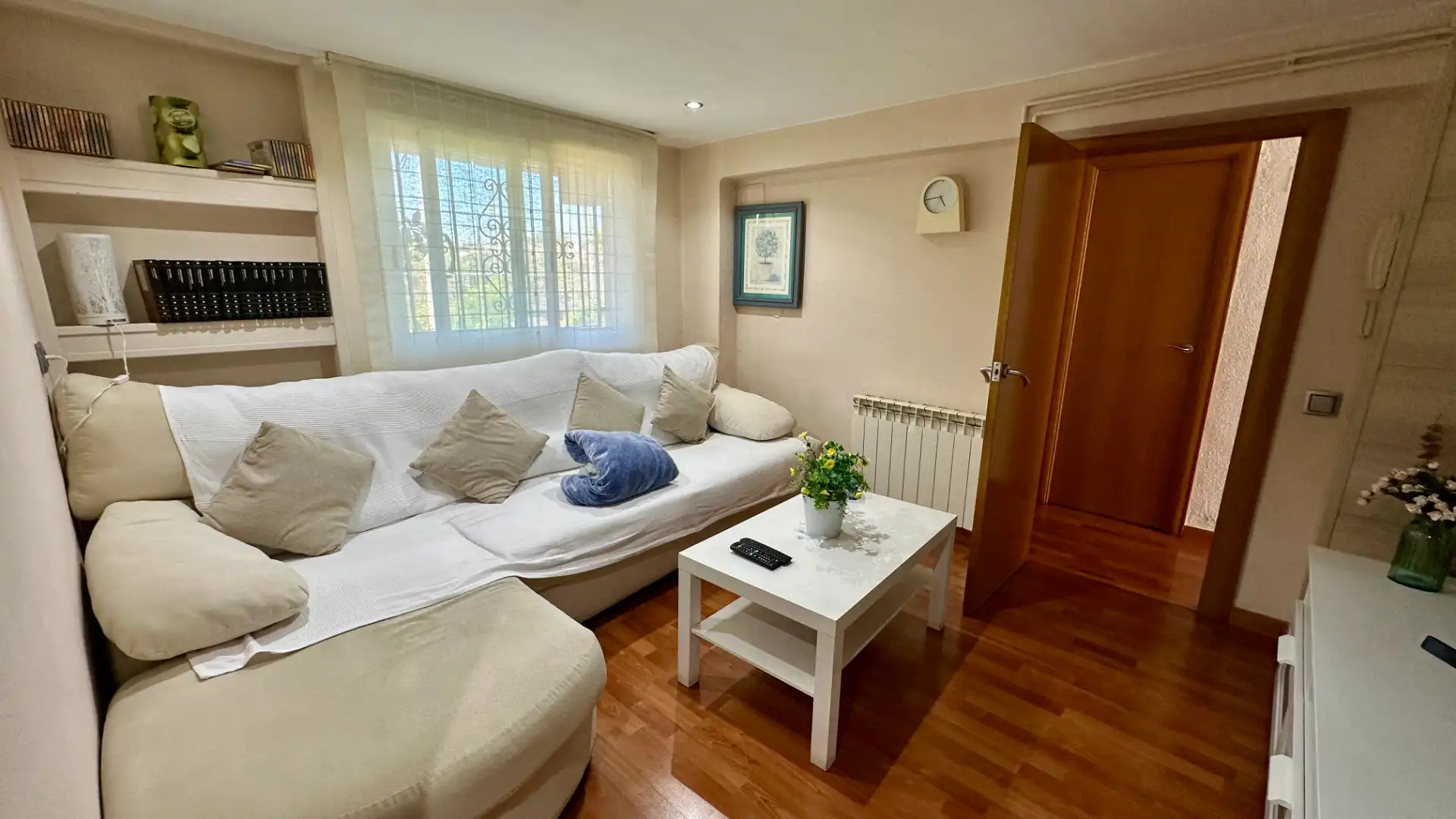 Sala de estar de Casa o chalet en venta en Rubí con Aire acondicionado, Calefacción y Jardín privado