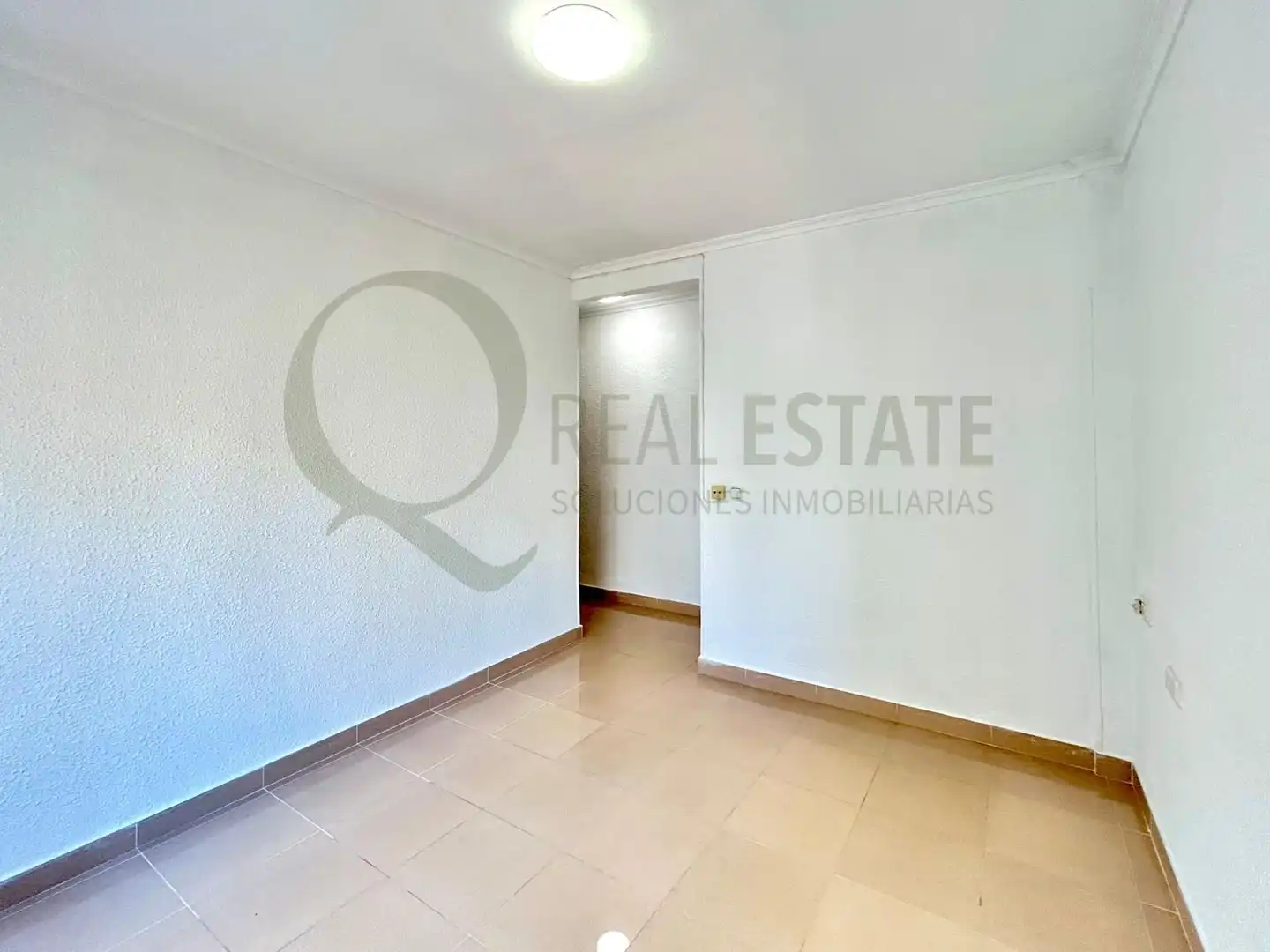 Habitación de Piso de alquiler en Alicante / Alacant con Aire acondicionado, Calefacción y Terraza