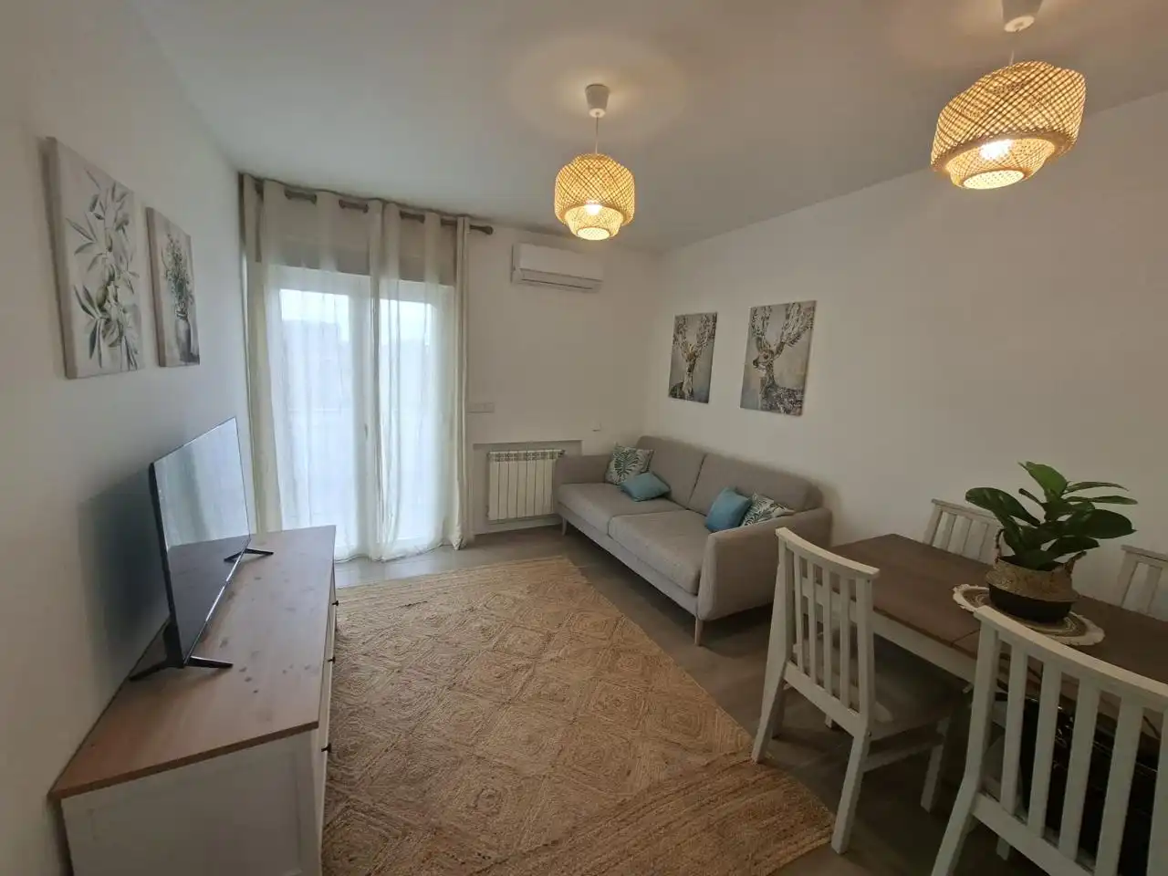 Sala d'estar de Pis en venda en  Madrid Capital amb Aire condicionat, Calefacció i Terrassa
