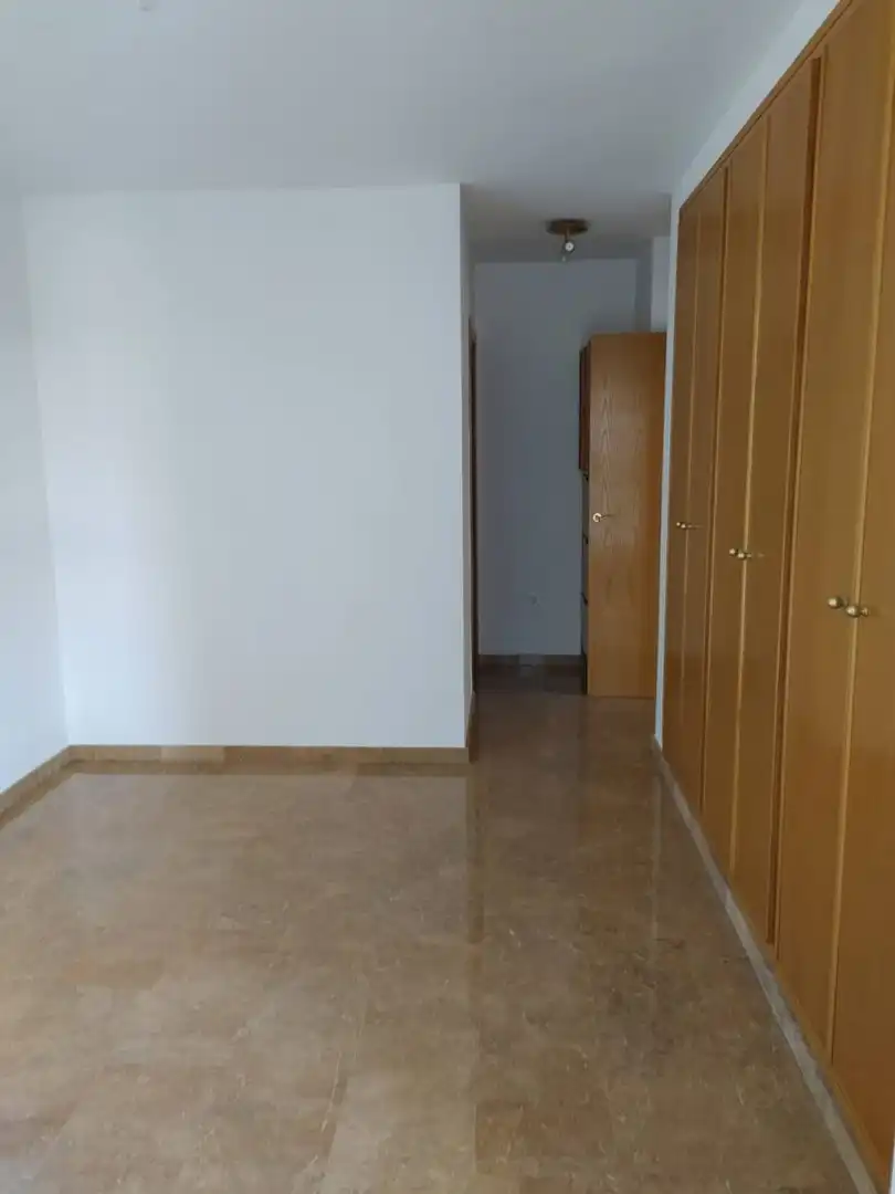 Piso de alquiler en Valencia con Aire acondicionado, Calefacción y Trastero