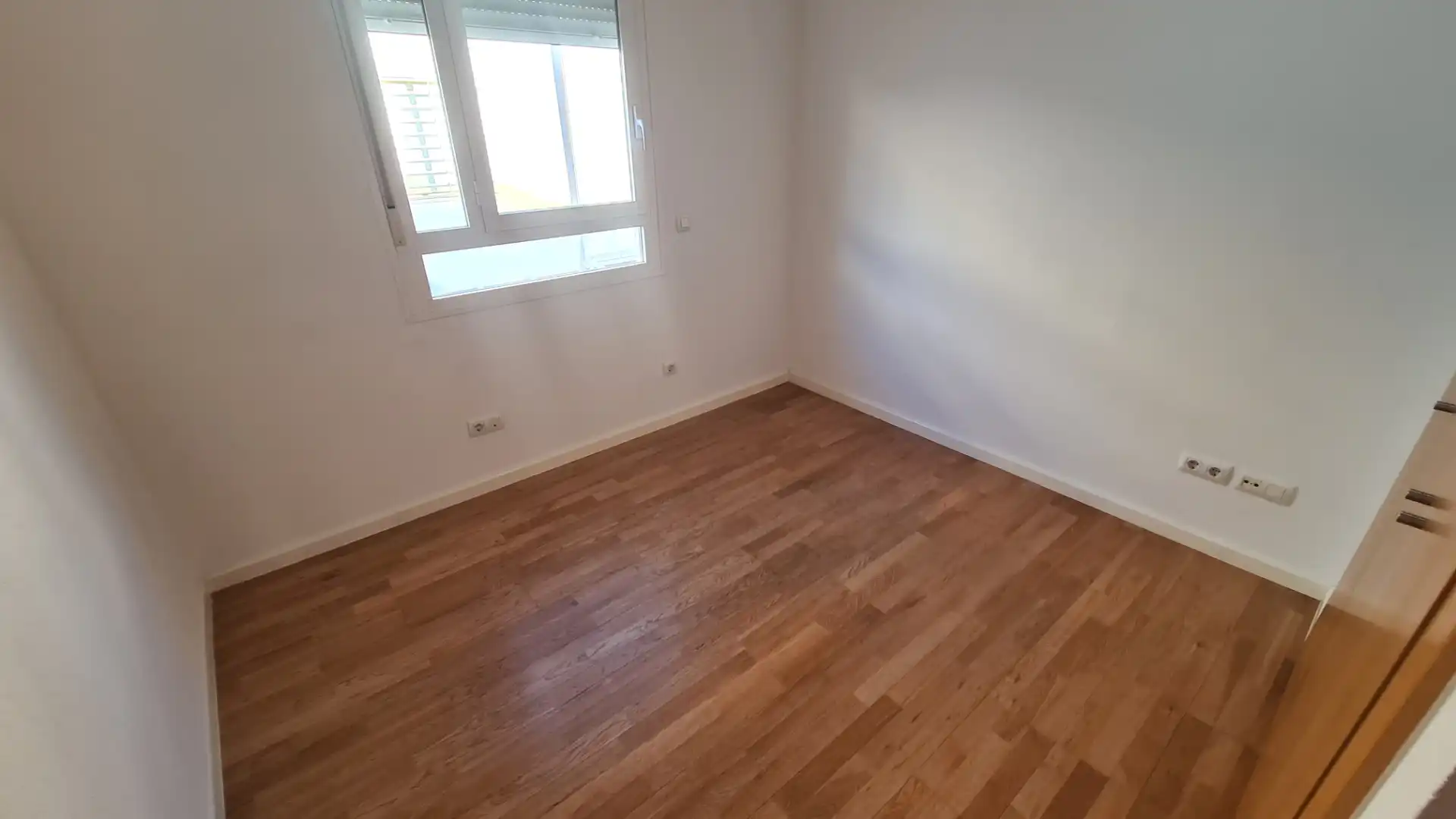 Habitación de Casa adosada de alquiler en Ensanche